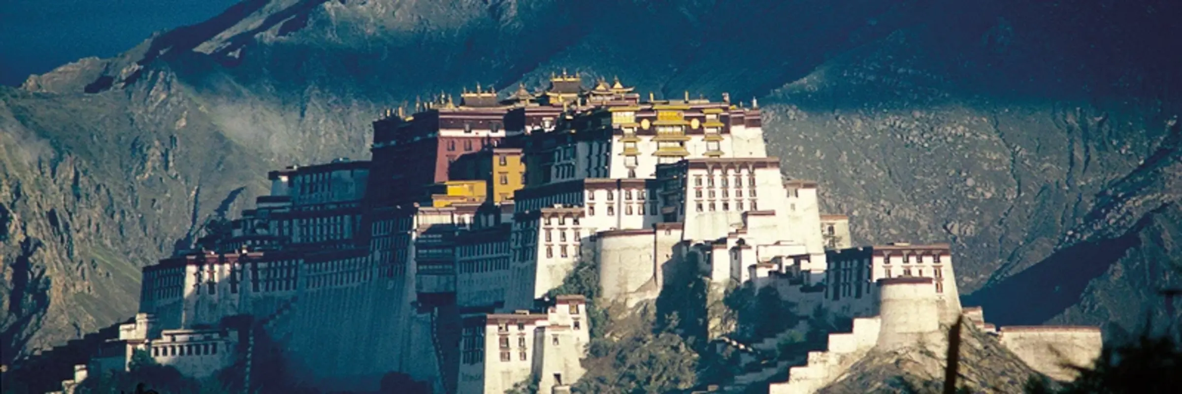 Palast Potala auf dem Berg