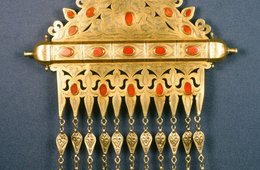 Amulettbehälter „tumar“, Anfang 20. Jahrhundert ein goldener Amulettbehälter